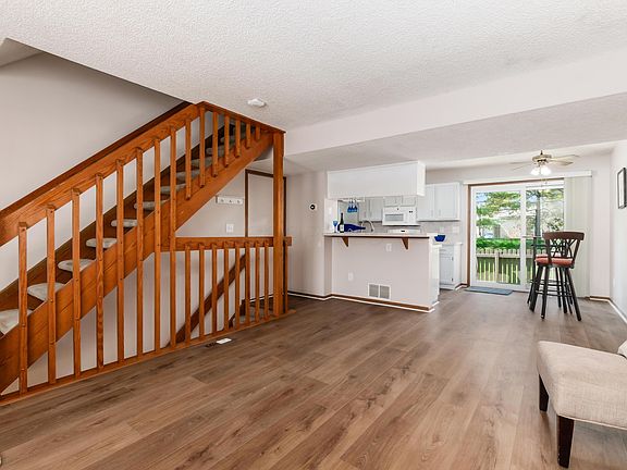 4th image of 5151 Singleton Dr #44A