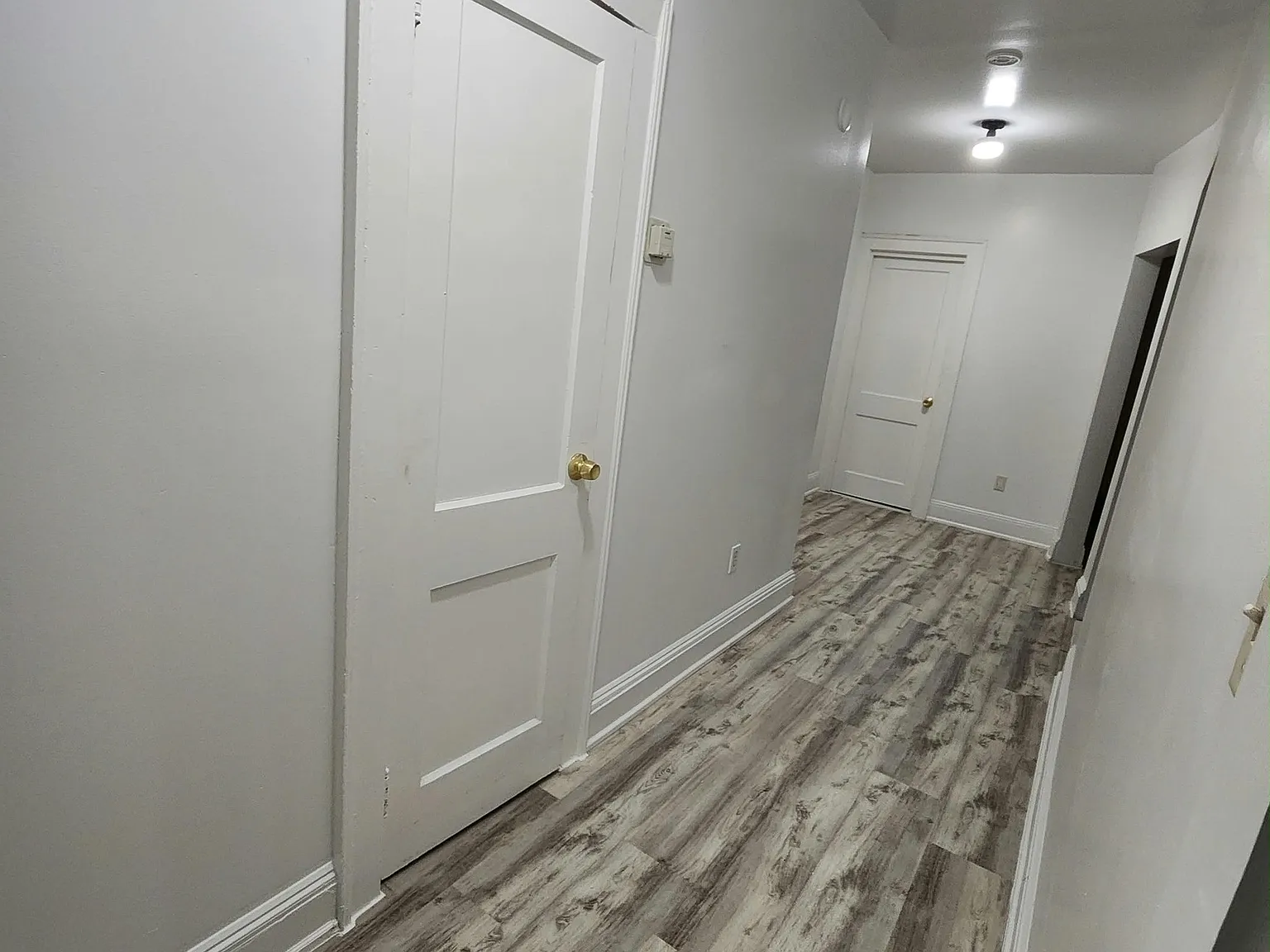 2 bed, 1.0 bath, 1100 sqft, $1,500 — Photo 3