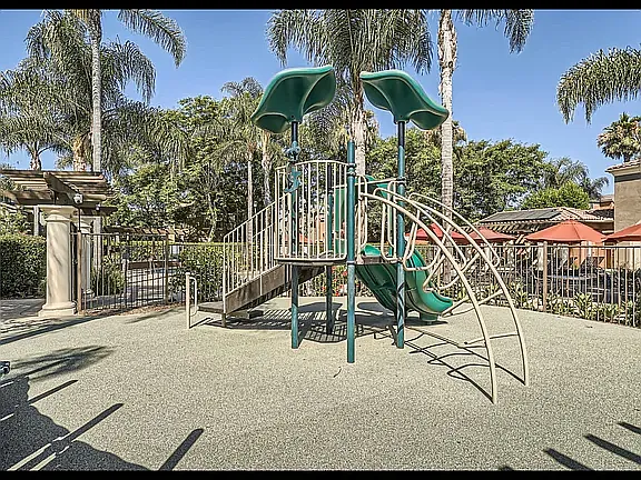 1862 Hazel Ct #8 — Photo 23