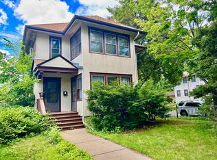 157 Lexington Pkwy S, Saint Paul, MN 55105