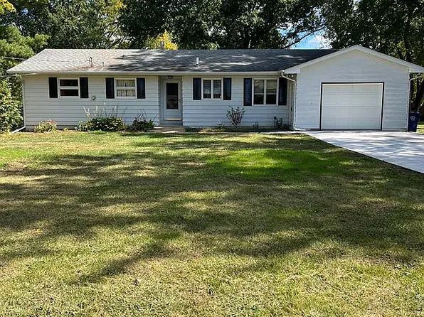 5001 Lorton Ave, Davenport, IA 52807