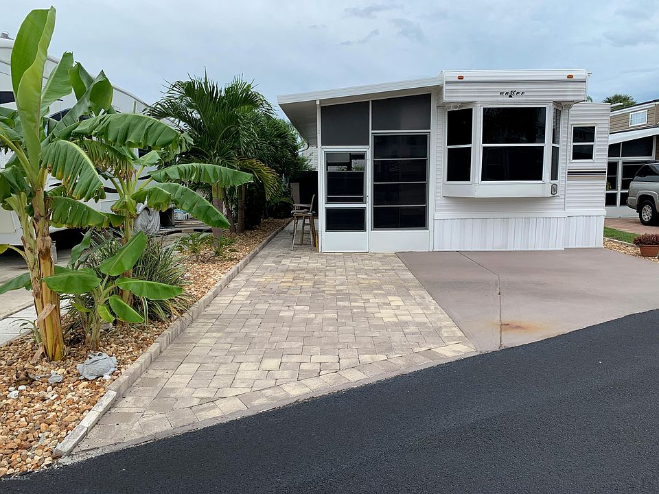 1st image of 746 Pier Ln #435