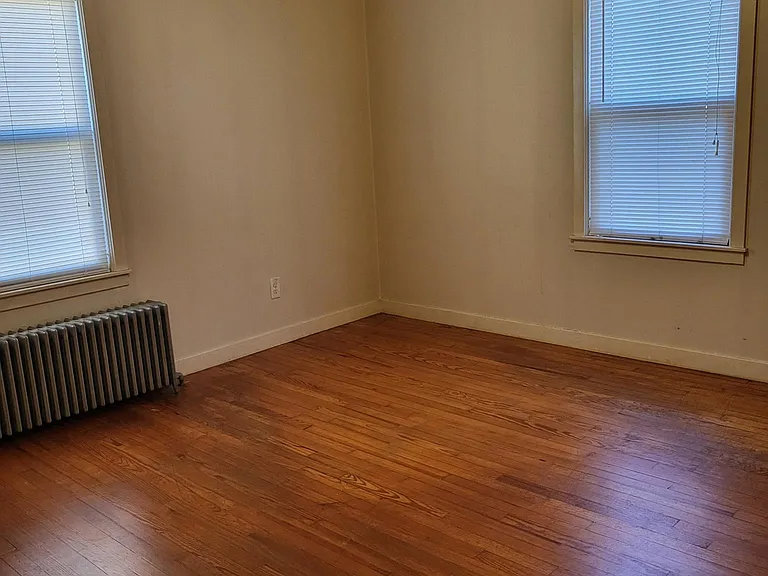 159 Walnut St #2 — Photo 7
