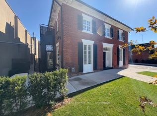 13 Thomas St #13A, Mississauga, ON
