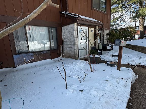 3rd image of 40 Pierpont Pl