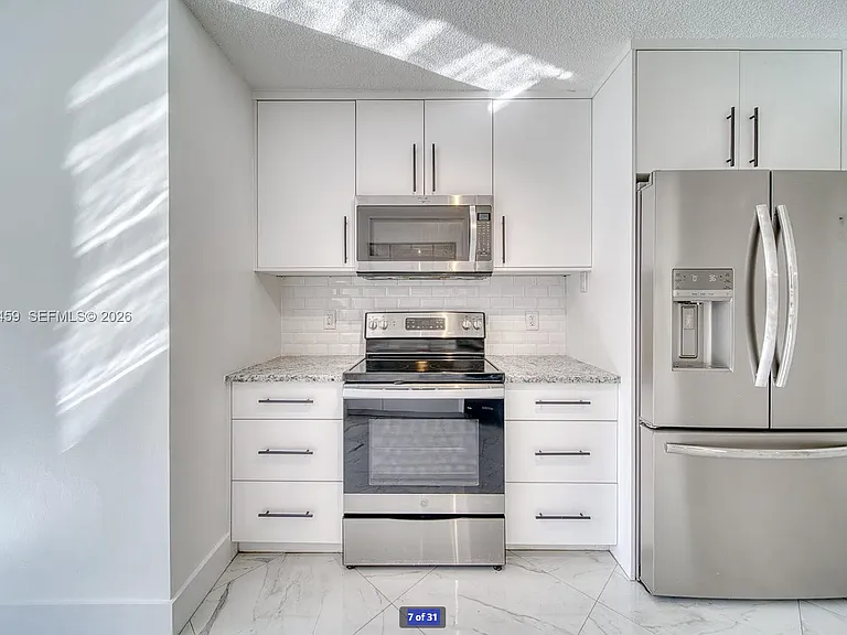 9151 W Sunrise Blvd — Photo 32