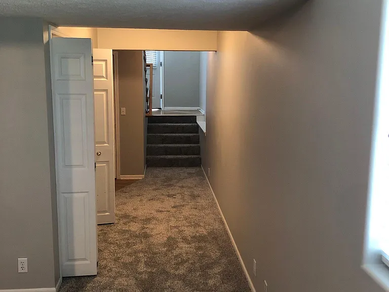 15501 Camden Ave — Photo 9