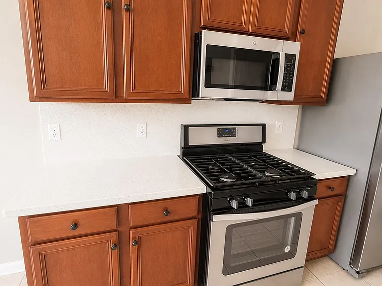 5817 Village Grove Dr — Photo 7