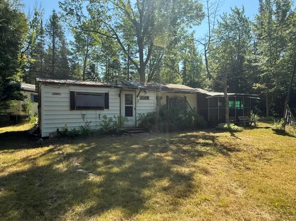6395 S 2nd St, Brimley, MI 49715