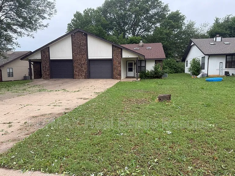 1206 Whipporwill Ln #B — Photo 1