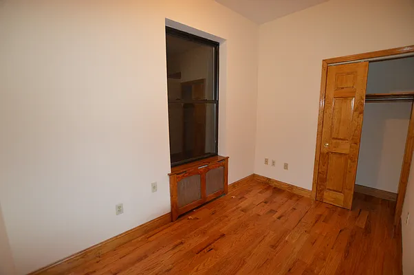 Rented by City Stop Realty | media 15