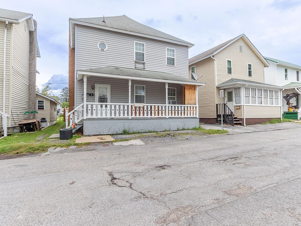 1st image of 120 N 8th St
