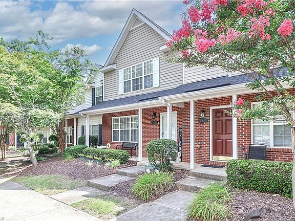 2nd image of 131 Delargy Cir