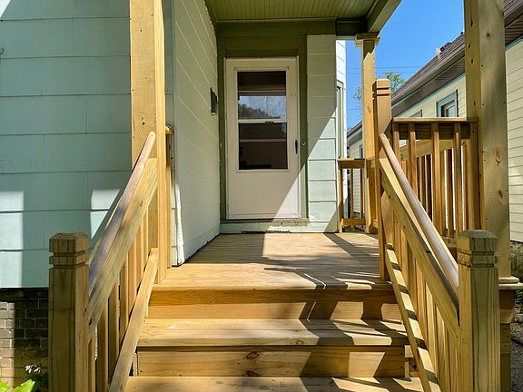2nd image of 3304 N Bartlett Ave