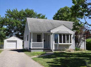 312 S 17th Ave, Marshalltown, IA 50158