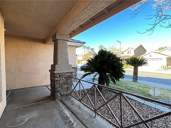 4th image of 10121 Oakmoor Pl