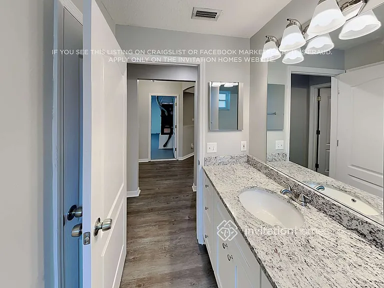 7614 Wiltshire Park Pl — Photo 15