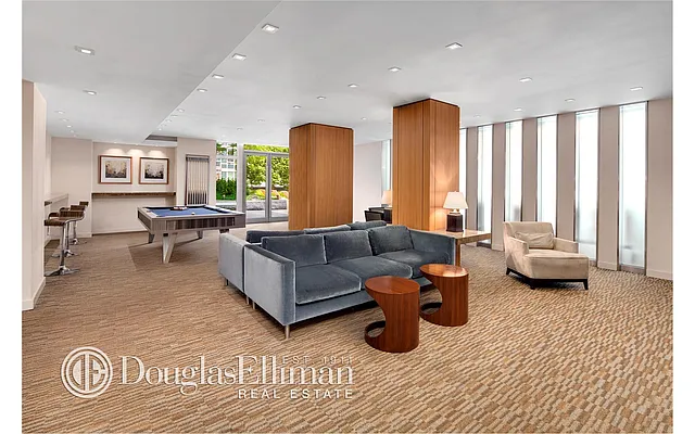 Rented by Douglas Elliman | media 33