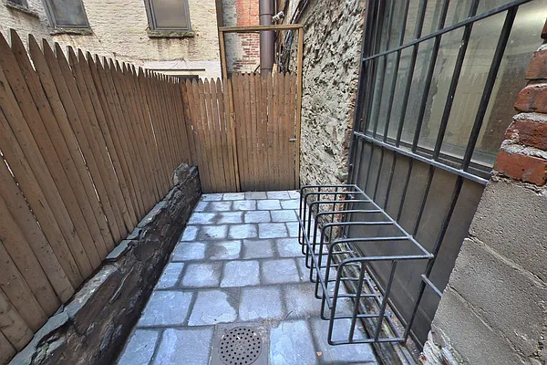 Rented by Centennial Properties NY | media 5