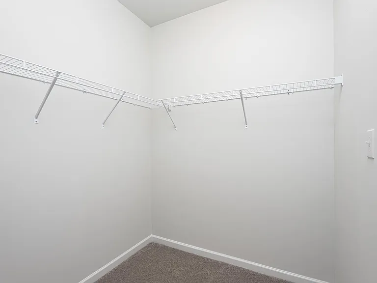 102 Sherwin Ave — Photo 17