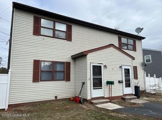 10 Clifford Rd, Menands, NY 12204