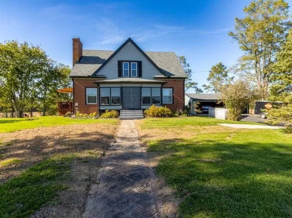 2842 Willow Grove Rd, Centerville, IN 47330