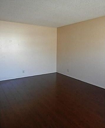 4th image of 8412 Parkland Dr