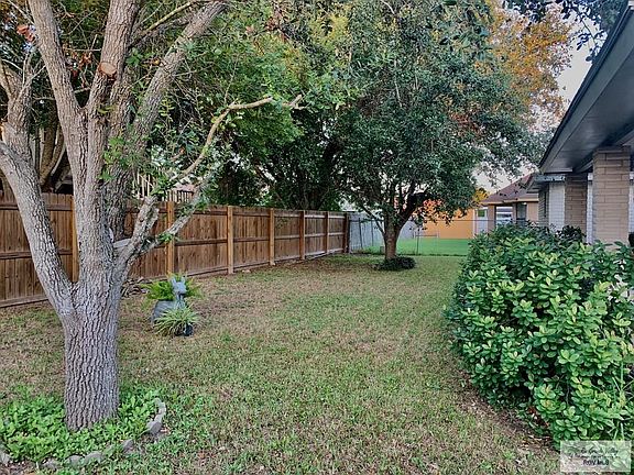 3rd image of 1527 W San Marcelo Blvd