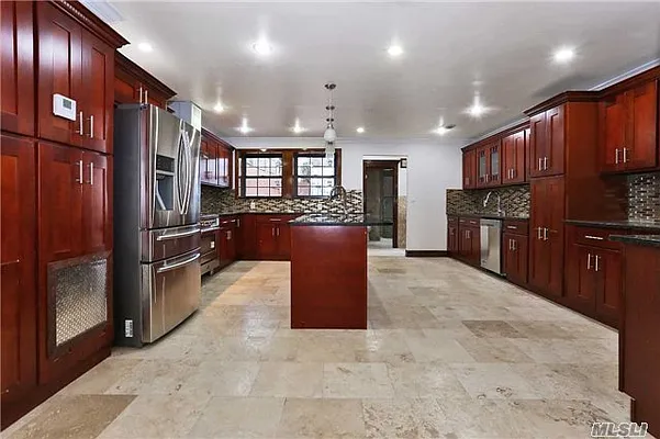 Sold by Douglas Elliman | media 4