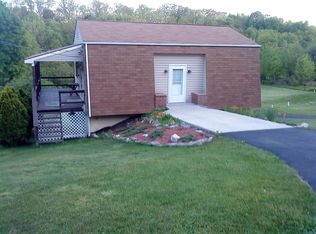 2765 Sand Beach Rd, Grantville, PA 17028