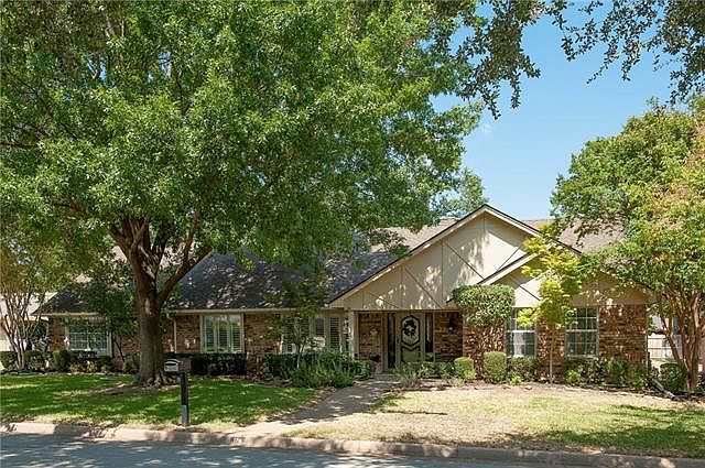 1st image of 1711 Russwood Dr