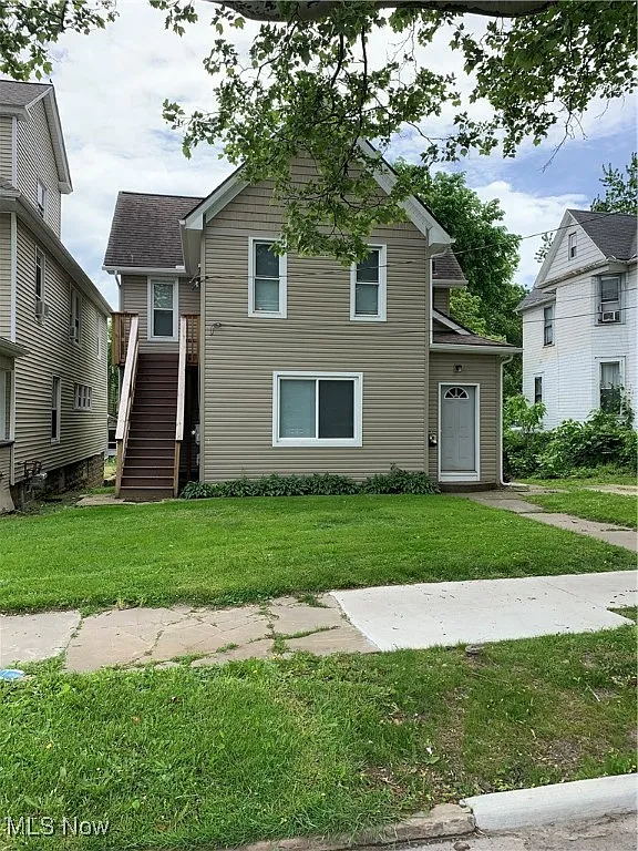 608 E Buchtel Ave photo 1