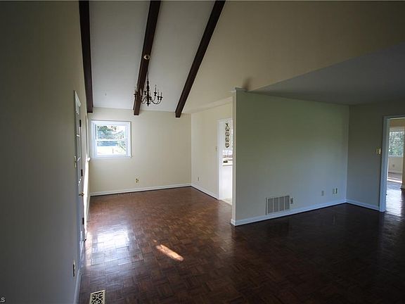 4th image of 917 Penn Lo Dr