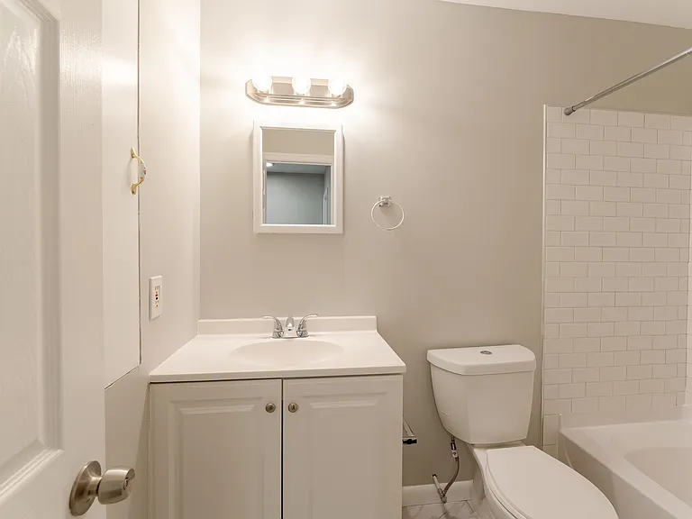 Capital View Townhomes — Photo 10