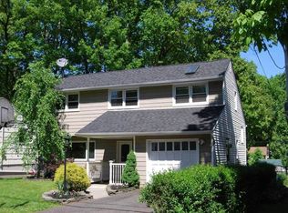 140 Redwood Ave, Wayne, NJ 07470