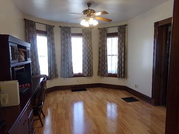 4th image of 399 Canisteo St