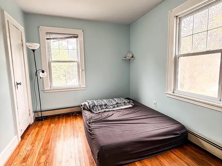 38 Grandview Ave — Photo 37