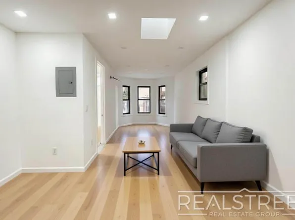 375 Madison Street image 1 of 6