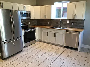 1008 E Palmer St — Photo 1