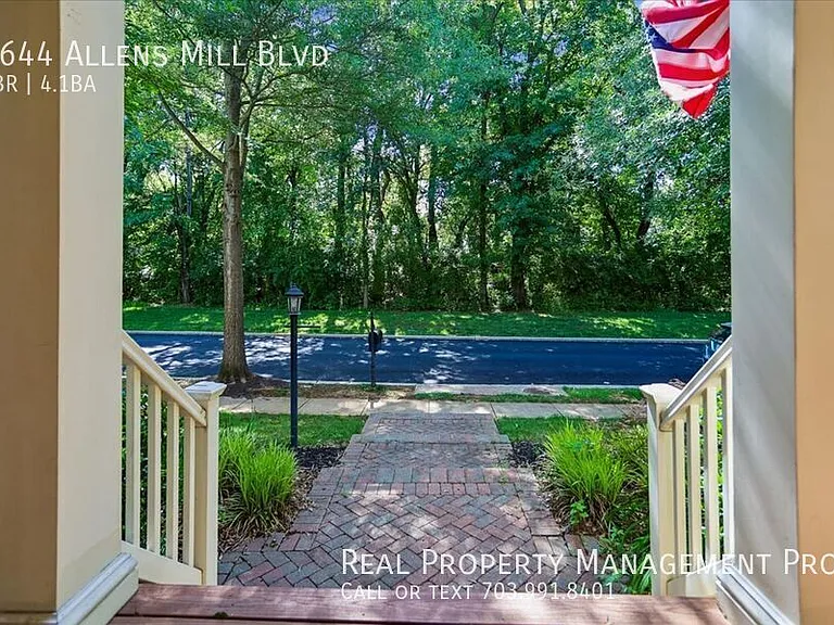 4644 Allens Mill Blvd — Photo 4