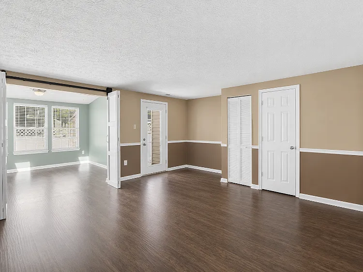 2 bed, 1290 sqft, $2,150 — Photo 4