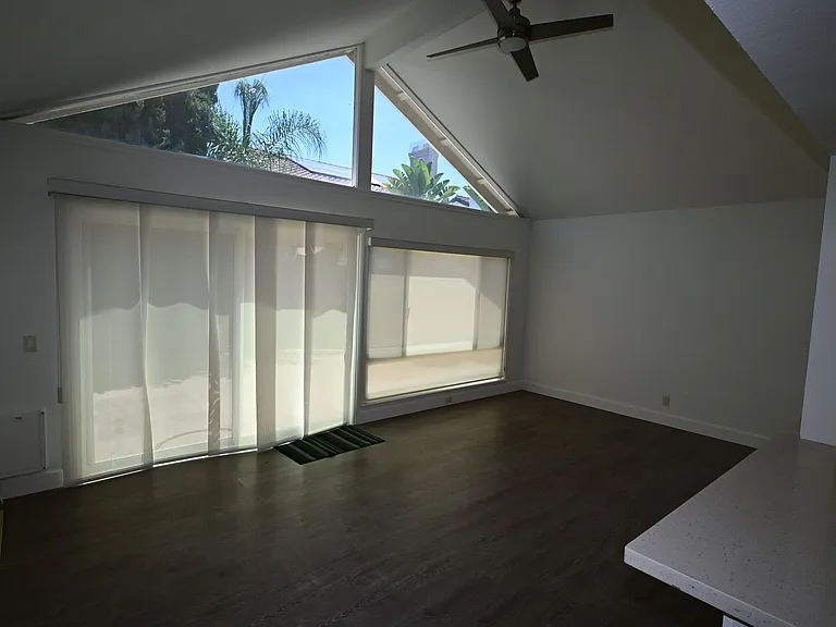 9550 Avenida Monterey — Photo 7
