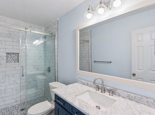 1423 Ashley River Rd APT 2D, Charleston, SC 29407