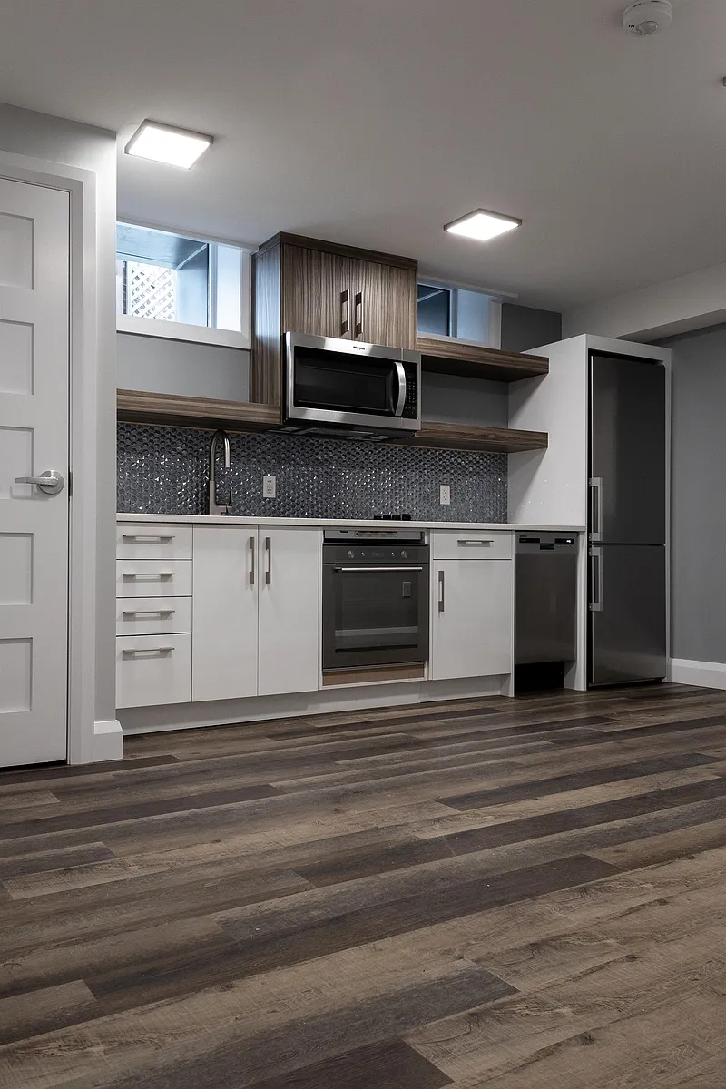 Building Photo - 534 Lisgar St #7