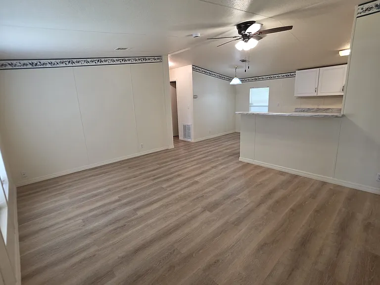 29548 Benjamin Dr — Photo 11