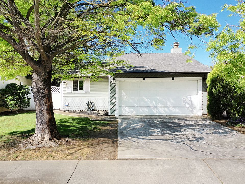 1st image of 2829 Park Pl