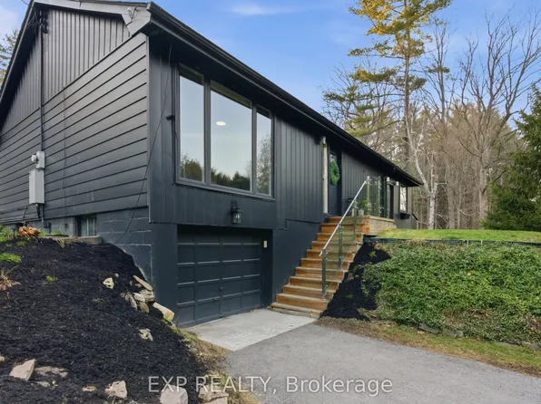 6092 Cedar Springs Rd, Burlington, ON L7P 0C3