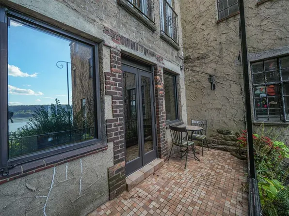 2501 Palisade Avenue image 10 of 25