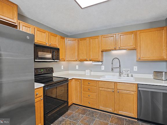 4th image of 1603 Berry Rose Ct #2A