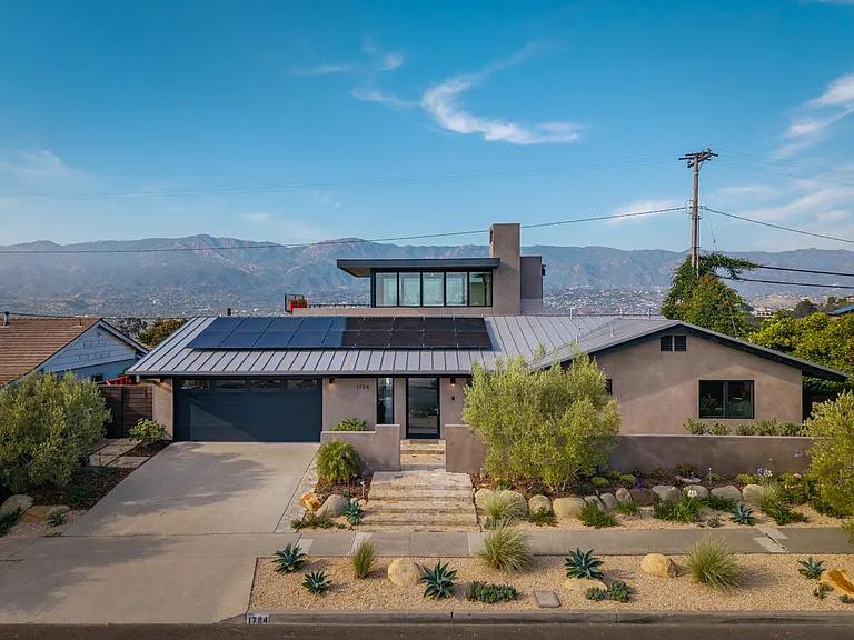 1724 La Coronilla Dr — Photo 34